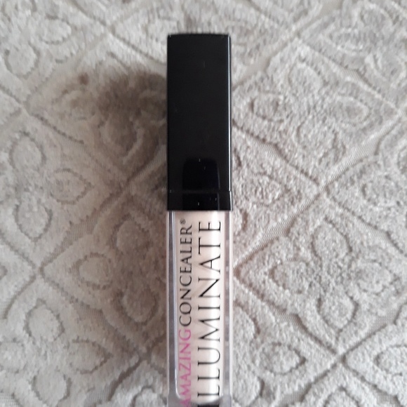 Amazing concealer illuminate - Picture 1 of 2